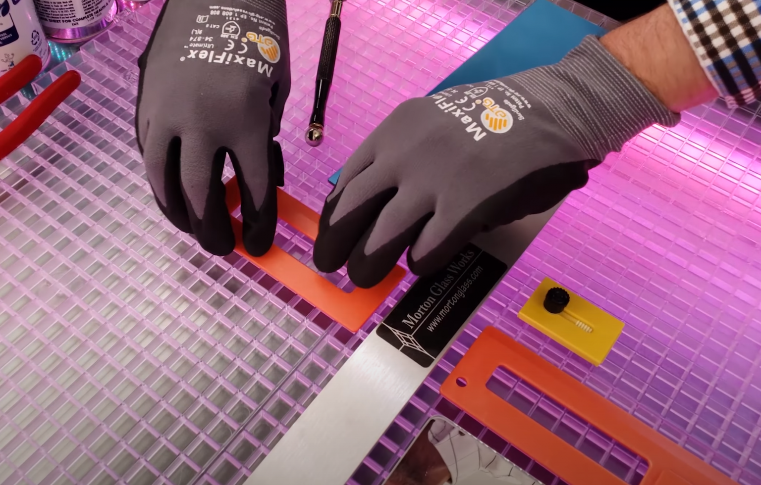 How To Cut Optical Mirrors & Glass [Without Making Mistakes]